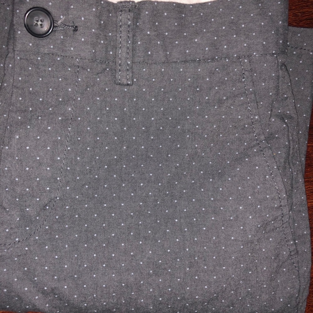 Men’s gray chino shorts